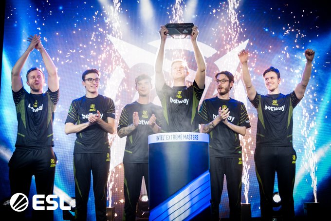 与谢晖一起 与谢晖一起