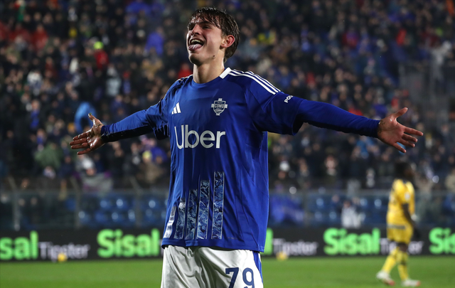 成肉搏战 成肉搏战