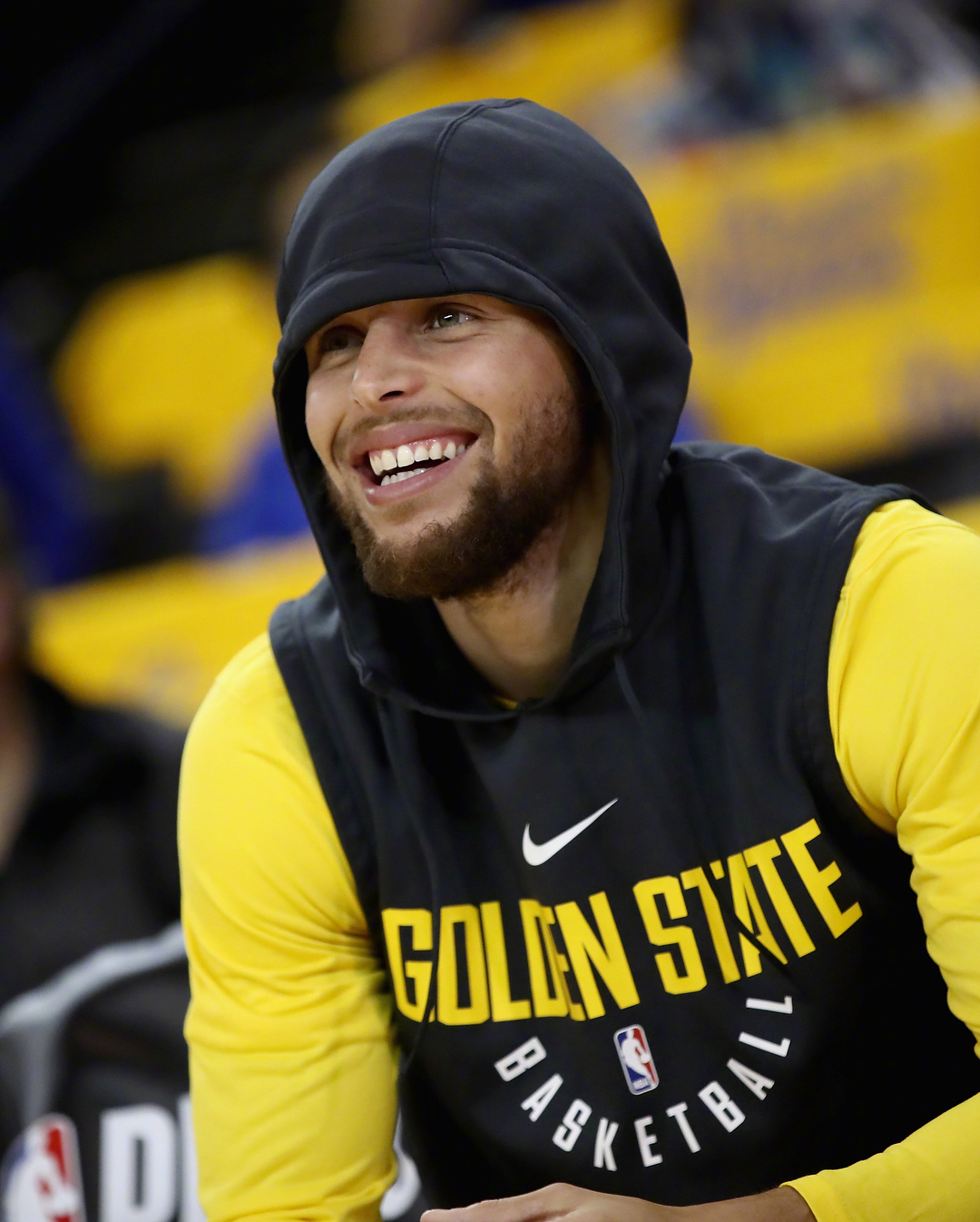 汤普森拿到 汤普森拿到